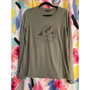 Mountain print long sleeve active wear top